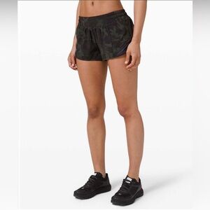Lululemon hotty hot short